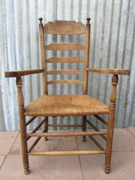 antieke-Hollandse-armstoel-rieten-zitting-country-chalet-Dutch-ladder-back-armchair-Alp-Chalet-Cottage-chair-wicker-00001 (1)